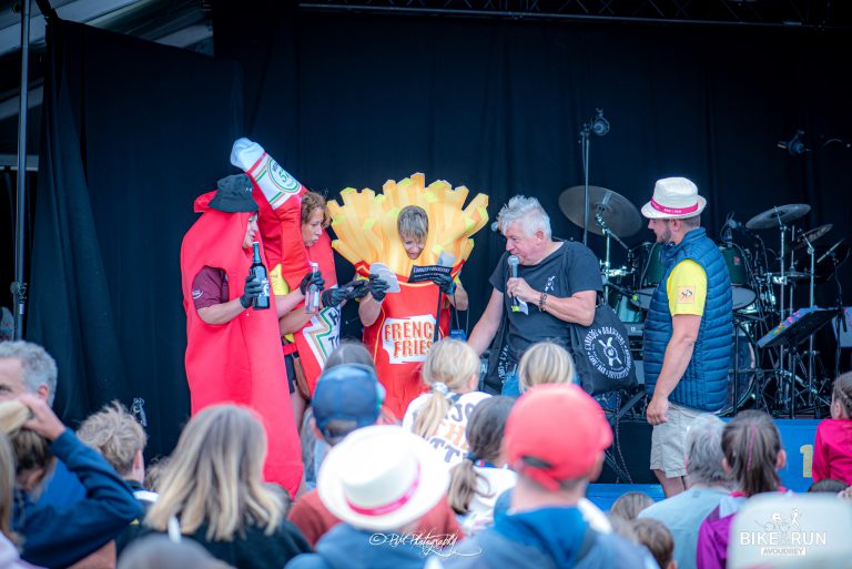 PHOTO A LA PLACE DE L ANNEXE